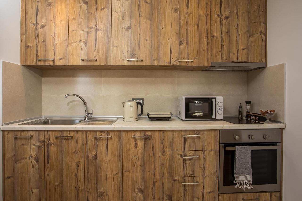 M&E Apartments ฮารากิ ภายนอก รูปภาพ