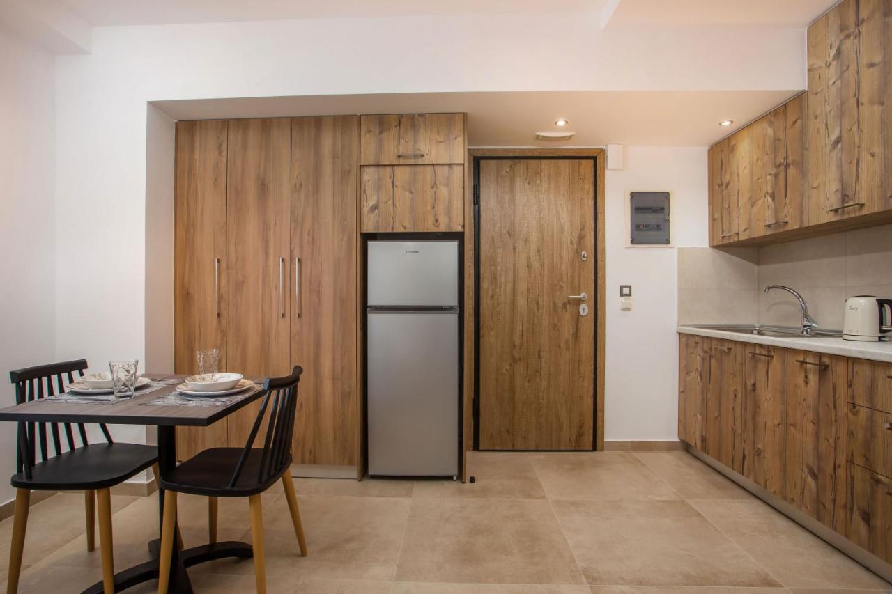 M&E Apartments ฮารากิ ภายนอก รูปภาพ